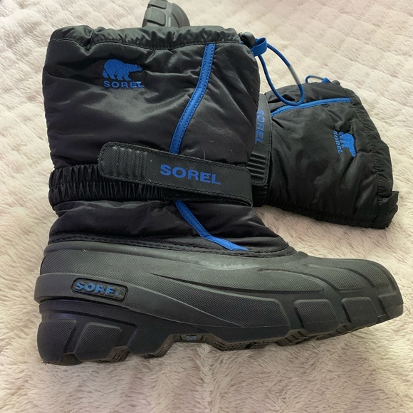Youth Sorel Black Snow Boots Size 5 - Picture 11 of 11
